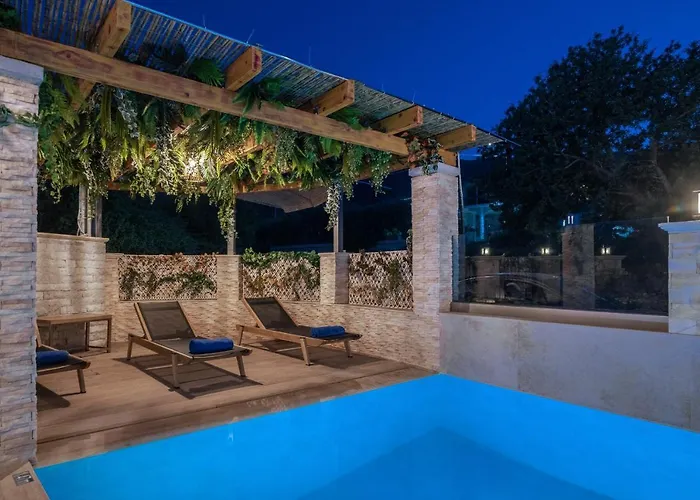 Zamor Family 1 度假居 Mouzákion