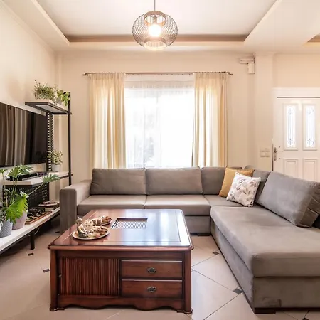 Zamor Family 1 Hébergement de vacances Mouzákion