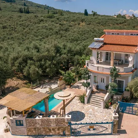 Hébergement de vacances Zamor Family 1